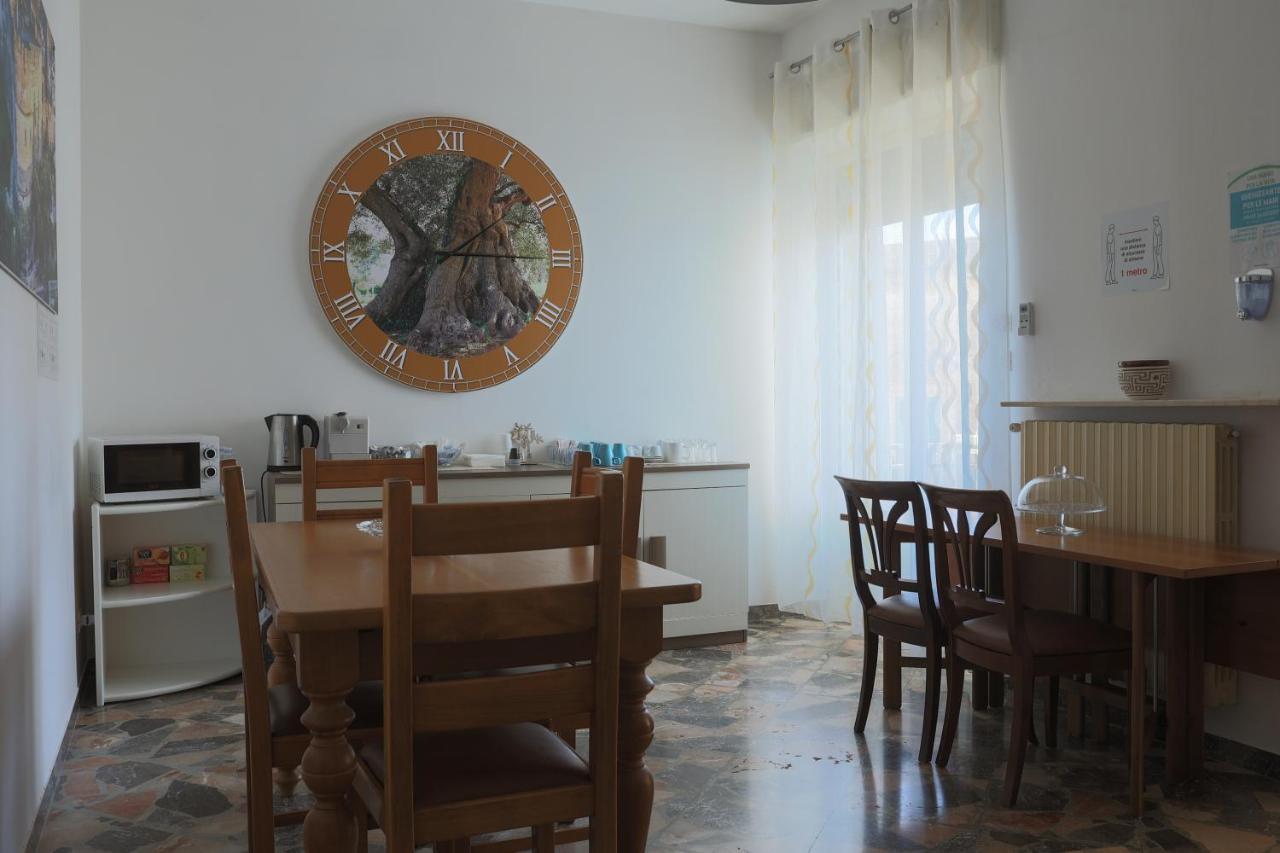 Bed&Bread Piazza 'Nzegna Bed & Breakfast Carovigno Exterior foto