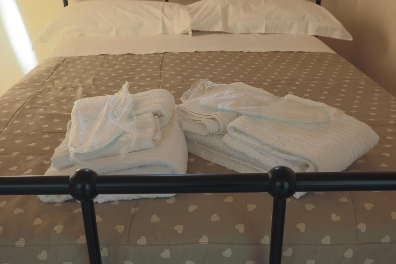 Bed&Bread Piazza 'Nzegna Bed & Breakfast Carovigno Exterior foto